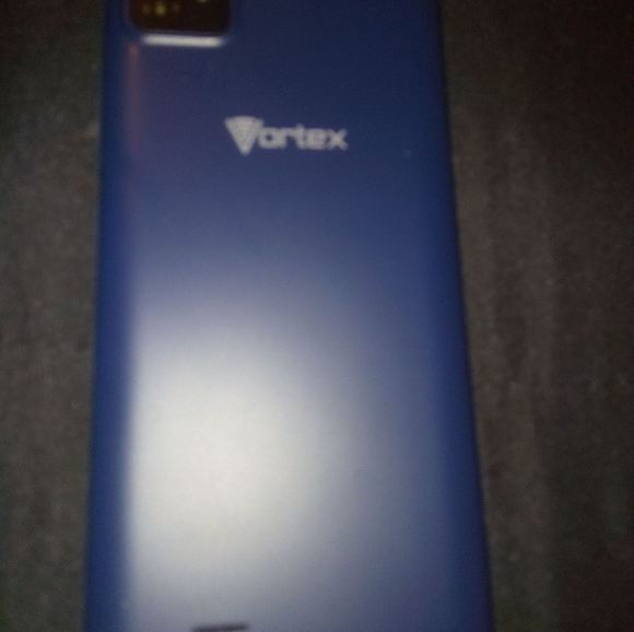 Cell phone - Picture 2 of 2